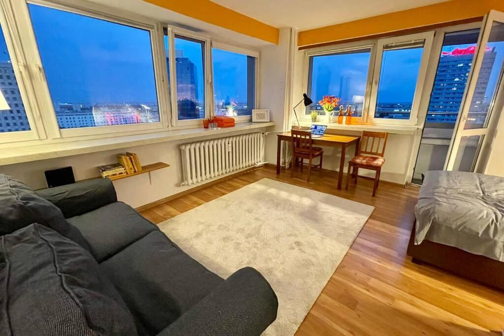 Orange Metro Fast Wifi 1Gbs Big Tv Hbo Appletv Appartement Warschau Buitenkant foto