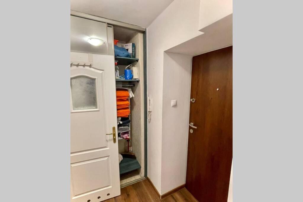 Orange Metro Fast Wifi 1Gbs Big Tv Hbo Appletv Appartement Warschau Buitenkant foto
