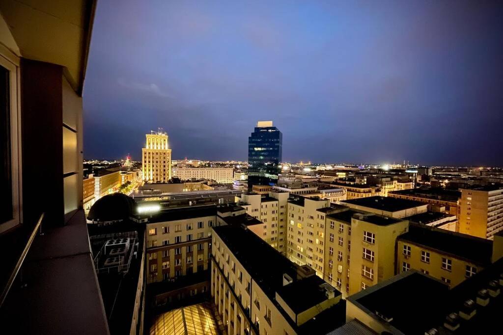 Orange Metro Fast Wifi 1Gbs Big Tv Hbo Appletv Appartement Warschau Buitenkant foto