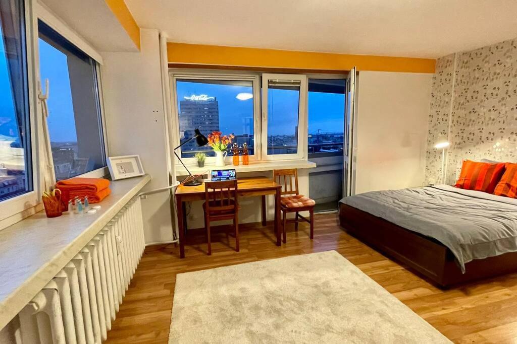Orange Metro Fast Wifi 1Gbs Big Tv Hbo Appletv Appartement Warschau Buitenkant foto